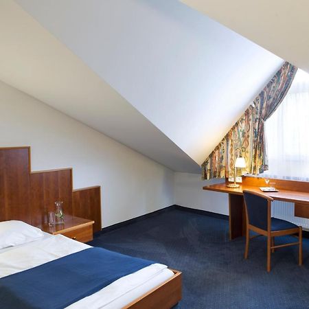 Hotel Paradies Грац Номер фото